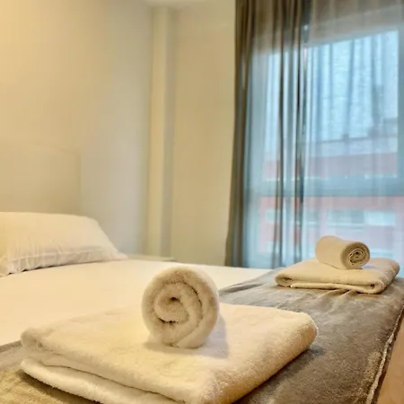 Cíes García Barbón 73 - Flats With Services 4*