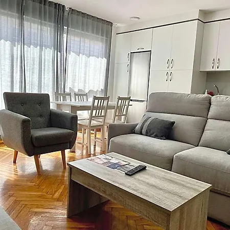 Cíes García Barbón 73 - Flats With Services 4*